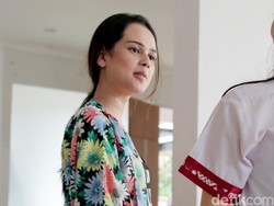 Cara Cut Meyriska Isi Waktu di Lokasi Syuting