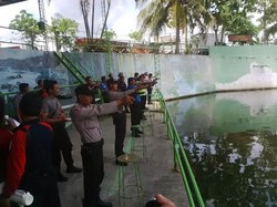 Polres Banyuwangi Gelar Latihan Menembak Antisipasi Teror ke Polisi