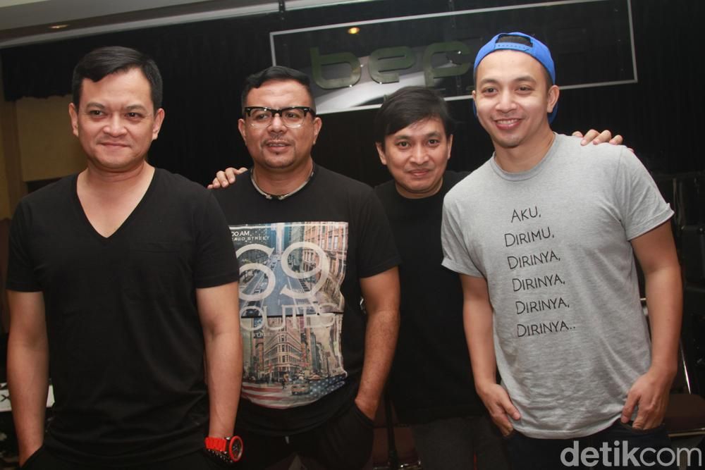 Kahitna latihan jelang konser