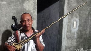 Warga Binjai Temukan Keris Raksasa dan Jenglot