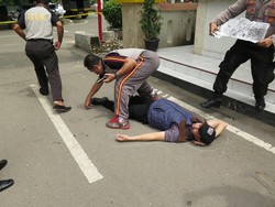 Simulasi Penanganan Teroris, Polwan Berhamburan karena Mengira Serangan Betulan
