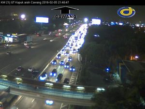 Masuki Libur Natal, Lalin Tol Kapuk Arah Bandara Macet 7 Km
