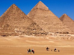 Menelusuri Isi Perut Piramida Giza Lewat Virtual Reality