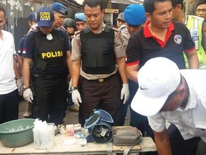 Ribuan Jarum Suntik hingga Paket Putaw Ditemukan di Kampung Boncos