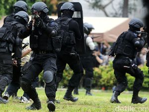 Polda Metro Gelar Simulasi Hadapi Teroris