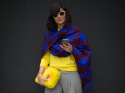 Foto: Trik Berbusana dengan Warna Kuning Agar Tidak Terlalu Mencolok