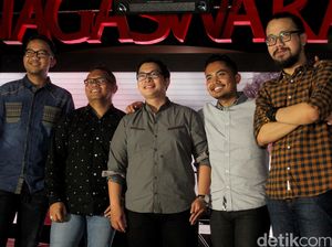 Lirik dan Chord Tak Lekang oleh Waktu oleh Kerispatih