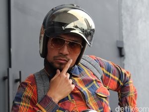 Video: Imam Darto Ungkap Proses Penentuan Tanggal Tayang Film di Bioskop Video: Imam Darto Ungkap Proses Penentuan Tanggal Tayang Film di Bioskop