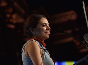 Bel Powley, Aktris Muda Inggris yang Curi Perhatian Hollywood