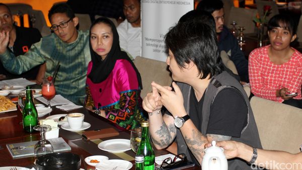 Diskusi Dunia Digital Menjawab Tantangan Gelombang PHK