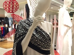 Cerita di Balik Scarf Edisi Terbatas Karya Major Minor dan Eko Nugroho