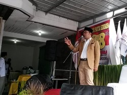 Ridwan Kamil Pamerkan Keberhasilan Menata Kota ke Kader Gerindra