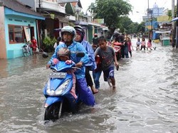 Banjir di Kota Medan Mulai Surut, Warga Kembali ke Rumah