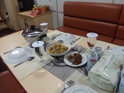 Stamina Harus Tetap Dijaga, ini Menu Makanan Para Pelaut di Kapal Bakamla