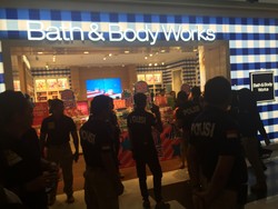 Peragakan Adegan Beli Sabun, Jessica Ditonton Pengunjung GI