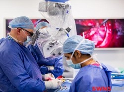 Billy, Remaja Pertama di Inggris yang Sembuh dari Epilepsi Berkat Robot