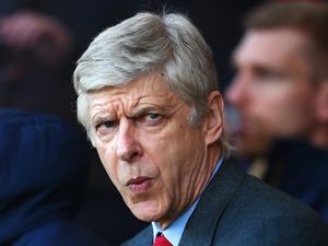 Leganya Wenger Raih Tiga Poin dari Laga Sulit dan Wajib Menang