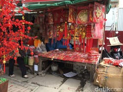 Rayakan Imlek, Kawasan Glodok Memerah