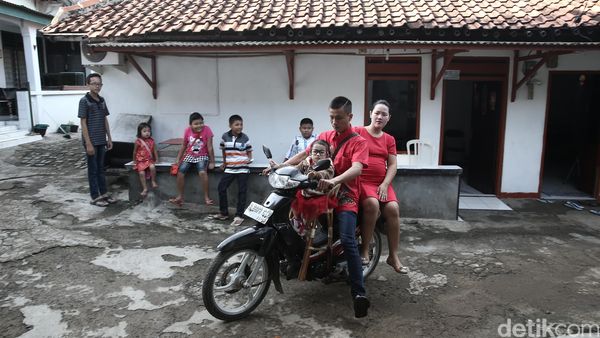 Kesederhanaan Imlek di Lebak Wangi
