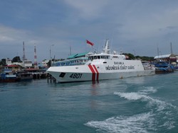 Aksi Bakamla Geledah Kapal di Selat Singapura