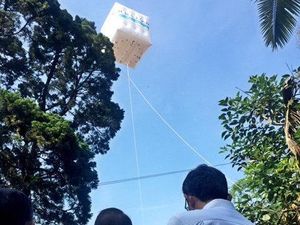 Tandingan Balon Google Mulai Mengudara di Bandung Tandingan Balon Google Mulai Mengudara di Bandung