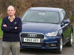 Pria Ini Alergi dengan Mobil Barunya