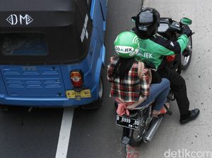 Kenapa Ojek Online Harus Pakai Celana Panjang dan Sepatu? Kenapa Ojek Online Harus Pakai Celana Panjang dan Sepatu?