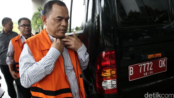 SM Hartono dan Tri Satya Santosa Diperiksa KPK