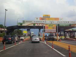 Sempat Macet Panjang, Gerbang Tol Pasteur Dibuka Kembali