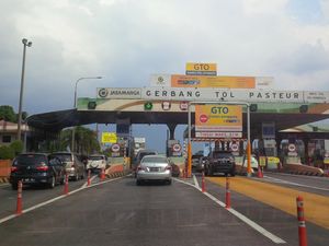Hari Ini, Serbuan Wisatawan Diprediksi ke Bandung via GT Pasteur Hari Ini, Serbuan Wisatawan Diprediksi ke Bandung via GT Pasteur