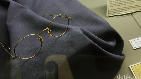 Ini Barang-barang Asli Peninggalan The Beatles