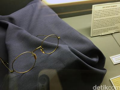 Ini Barang-barang Asli Peninggalan The Beatles