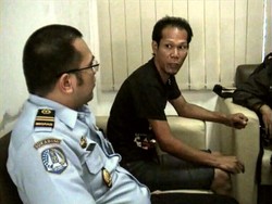 Mengaku Ditolak Istri di Sukabumi, WN Filipina ini Serahkan Diri ke Kantor Polisi