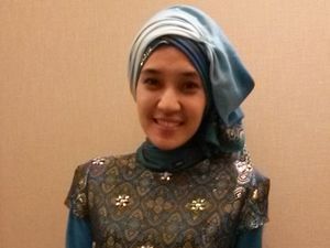 Cerita Dramatis Dhini Aminarti Saat Putuskan Pakai Hijab Cerita Dramatis Dhini Aminarti Saat Putuskan Pakai Hijab