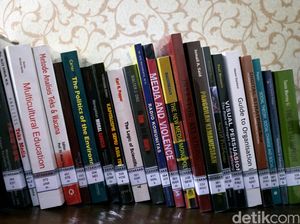 Mahasiswi UGM Viral Didenda Perpus Rp 5 Juta Akhirnya Kembalikan Buku Mahasiswi UGM Viral Didenda Perpus Rp 5 Juta Akhirnya Kembalikan Buku