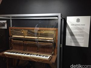 Nenek 103 Tahun Ini Jago Banget Main Piano