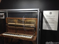 Nenek 103 Tahun Ini Jago Banget Main Piano
