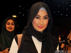 Putuskan Berhijab, Annisa Trihapsari Serap Pelajaran