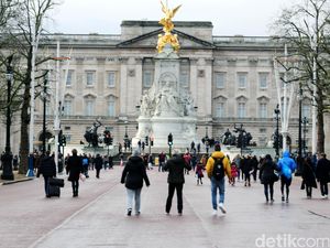 Jalan Pagi di Sekitar Istana Buckingham