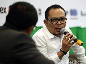 Menaker Hadiri Seminar Nasional K3