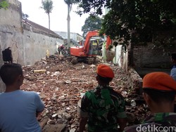 Evakuasi Selesai, Rumah Mujianto Kini Rata dengan Tanah