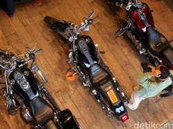 Bikin Motor 300 cc, Harley Gandeng China