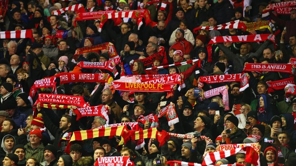LIVERPOOL, ENGLAND - JANUARY 13: Liverpool fans show their support prior to the Barclays Premier League match between Liverpool and Arsenal at Anfield on January 13, 2016 in Liverpool, England. (Photo by Alex Livesey/Getty Images)