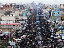 Jutaan Warga Iran Turun ke Jalan Peringati 37 Tahun Revolusi Islam