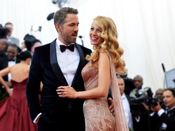 Salut! Ryan Reynolds-Blake Lively Sumbang 1 Juta Dolar untuk Korban Corona