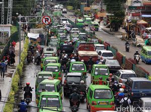 Kota Bogor Macet Parah, Wali Kota Sebut Jumlah Angkot 3.000-an