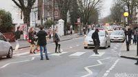 Ini Suasana Zebra Cross Abbey Road yang Terkenal