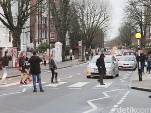 Ini Suasana Zebra Cross Abbey Road yang Terkenal