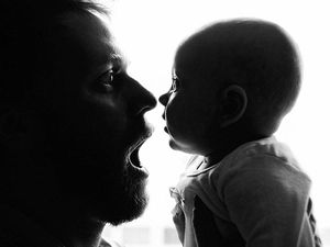 Begini Cara Hadapi Dad Shaming Menurut Psikolog Begini Cara Hadapi Dad Shaming Menurut Psikolog