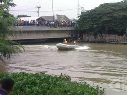 Seorang Bocah Tenggelam di Sungai Tarum Barat Karawang